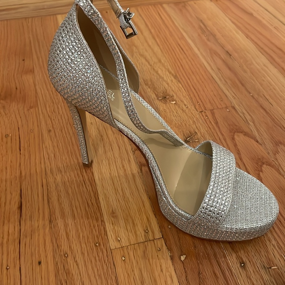 Michael Kors Jordyn Platform Silver Size 9.5 - Picture 3 of 5